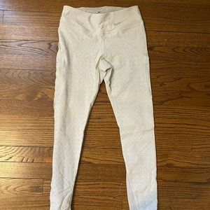 Creme Nike Dri fit Leggings